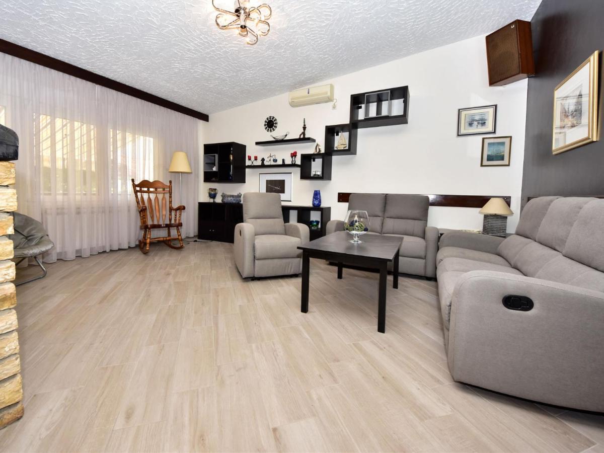 Holiday Goga Holiday home Sukosan